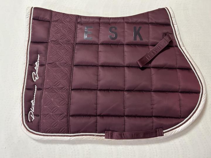 Eskadron blackberry VS