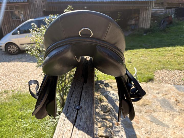 Anglické sedlo Fouganza