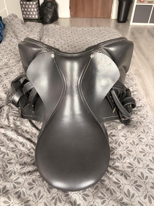 Anglické sedlo Fouganza