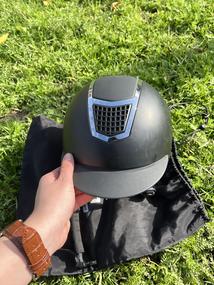 Helma UGS, M, černá