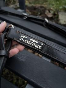 Poprsník KenTaur Mons