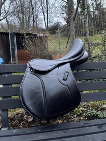 Univerzální sedlo Norton Rexine EVOL