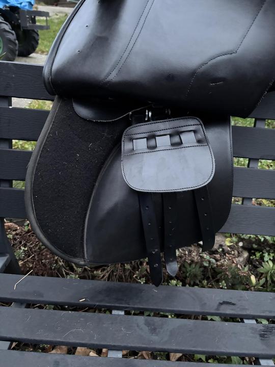 Univerzální sedlo Norton Rexine EVOL