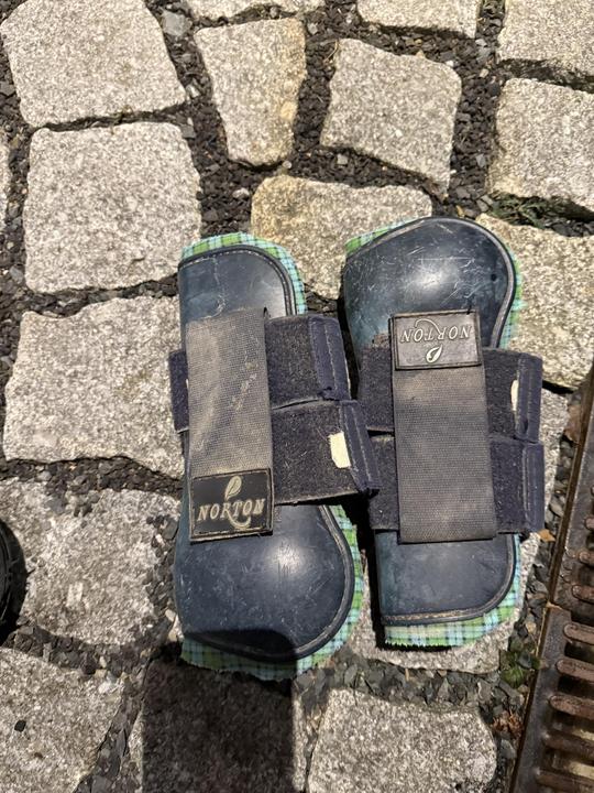 Chrániče 1xsada 1xpár