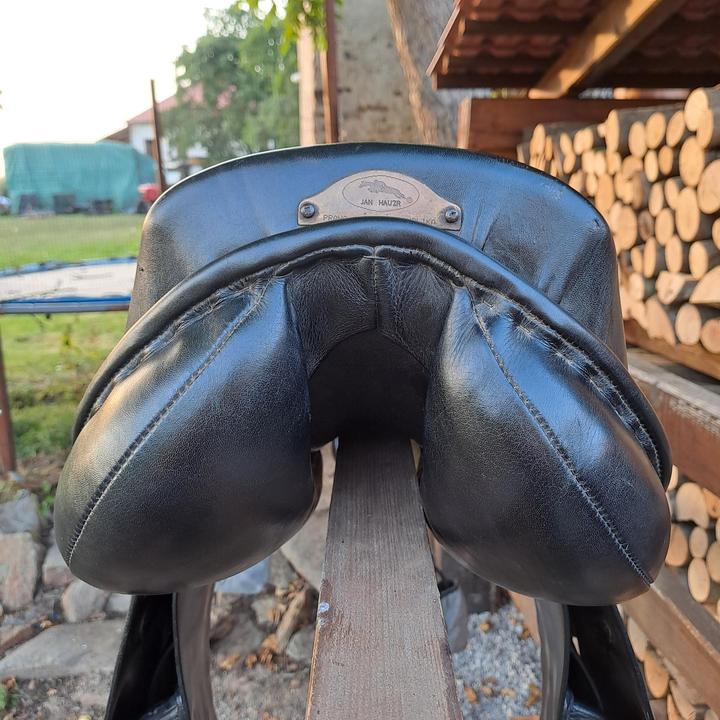 Univerzální sedlo Hauzr