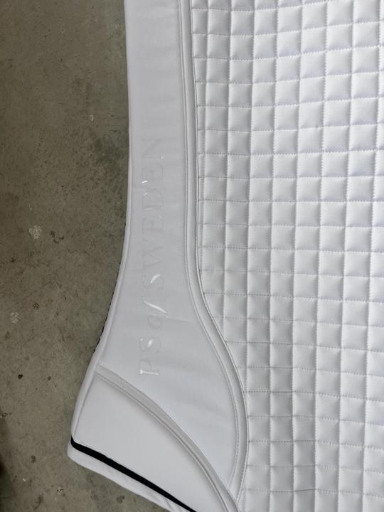 Nova podsedlová dečka