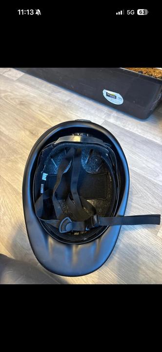 jezdecká helma HKM