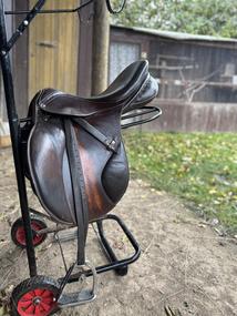 Skokové sedlo Jan hauzr