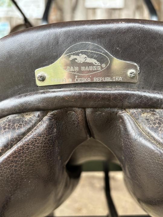 Skokové sedlo Jan hauzr