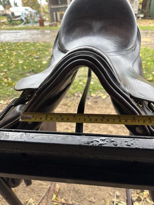 Skokové sedlo Jan hauzr