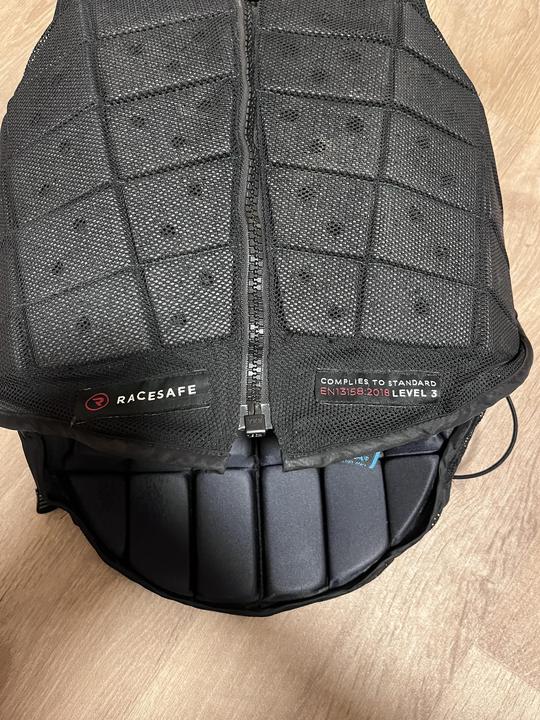 Bezpečnostní vesta Racesafe