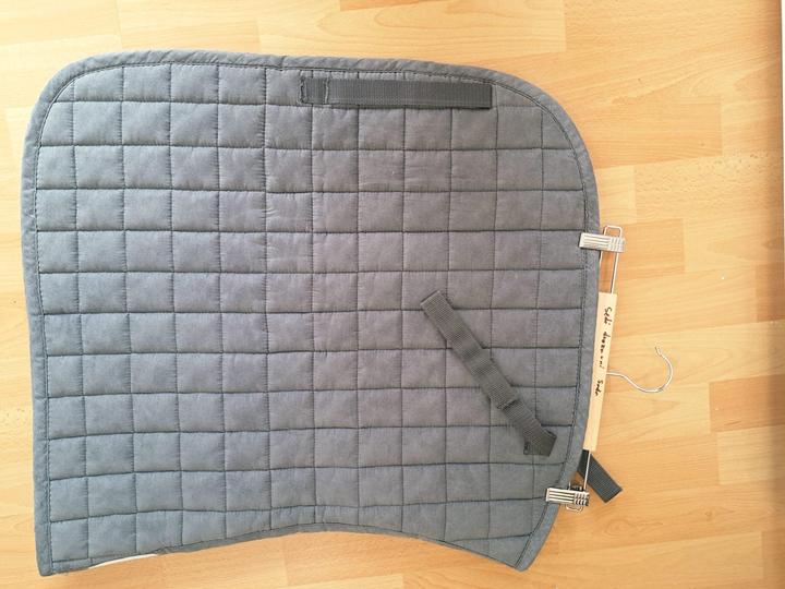 Waldhausen sada šedá drezurní