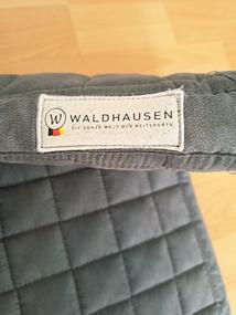 Waldhausen sada šedá drezurní