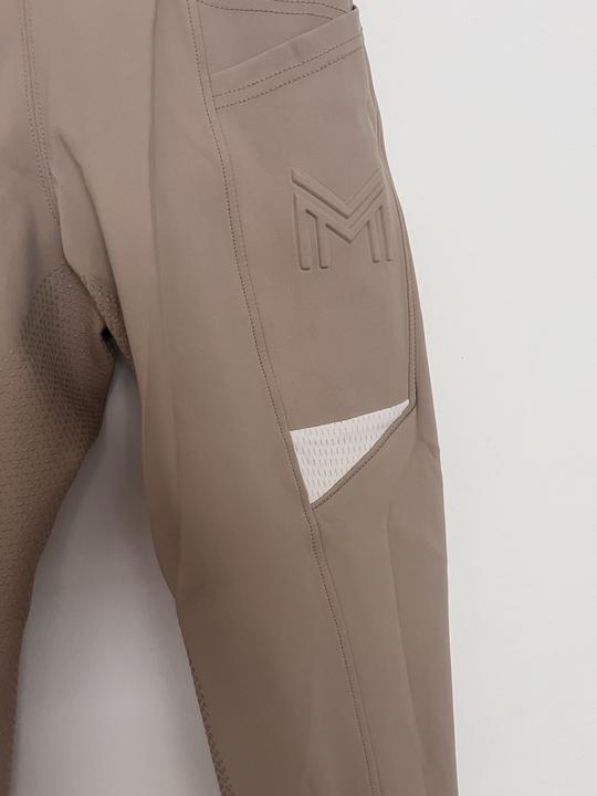 Závodní Jegginy Maxmilian