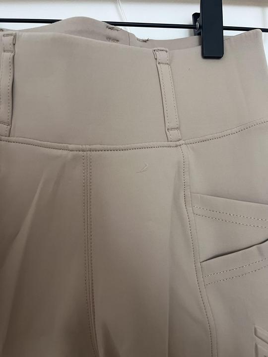 Závodní Jegginy Maxmilian