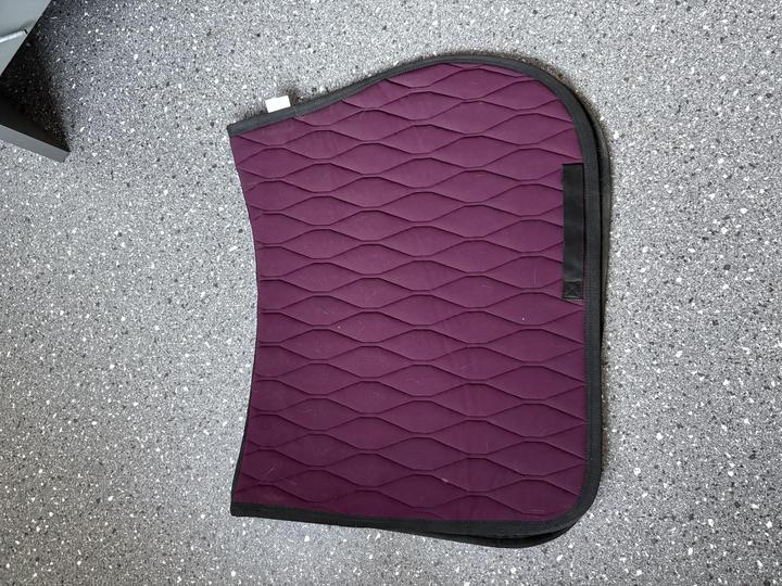 Podsedlová dečka Equiline