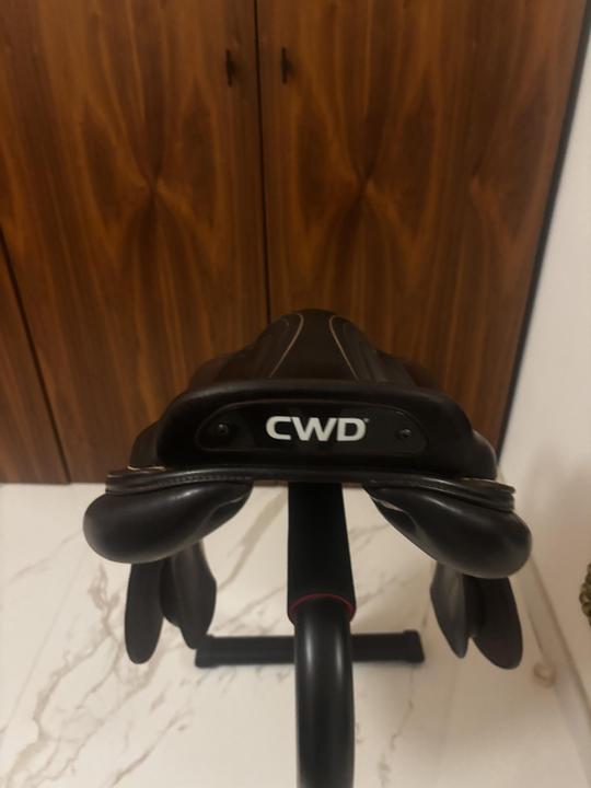 CWD skokové sedlo